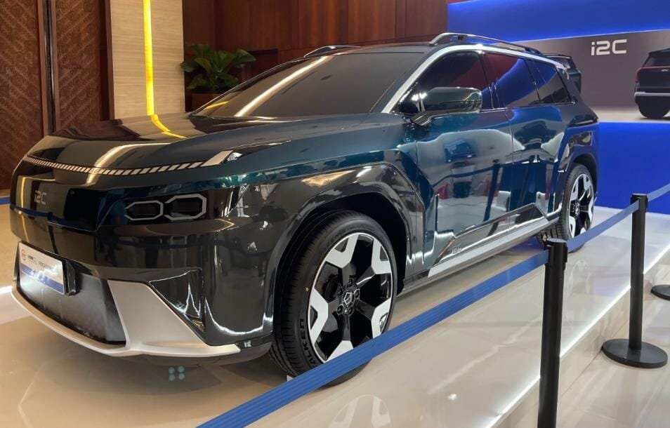 Proyek Mobil Listrik Nasional i2c: Menyongsong Masa Depan Otomotif Indonesia Proyek Mobil Listrik Nasional i2c: Menyongsong Masa Depan Otomotif Indonesia