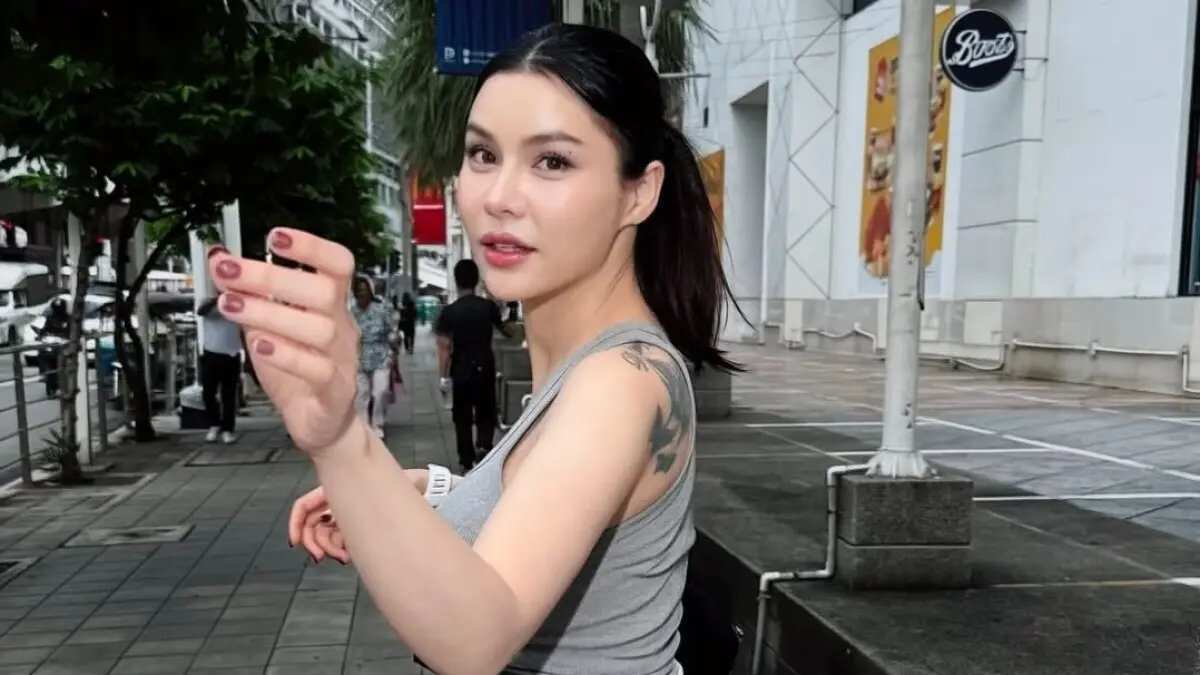 DJ Katty Butterfly Terancam Ancaman Setelah Pembatalan Penampilan DJ Katty Butterfly Terancam Ancaman Setelah Pembatalan Penampilan