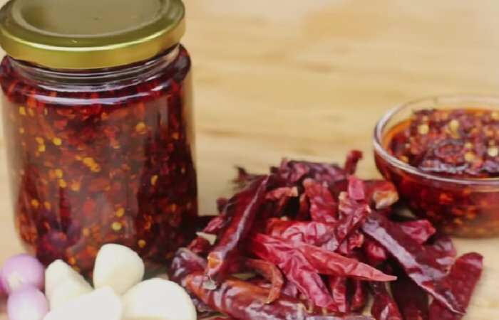 Membuat Chili Oil Rumahan yang Lezat