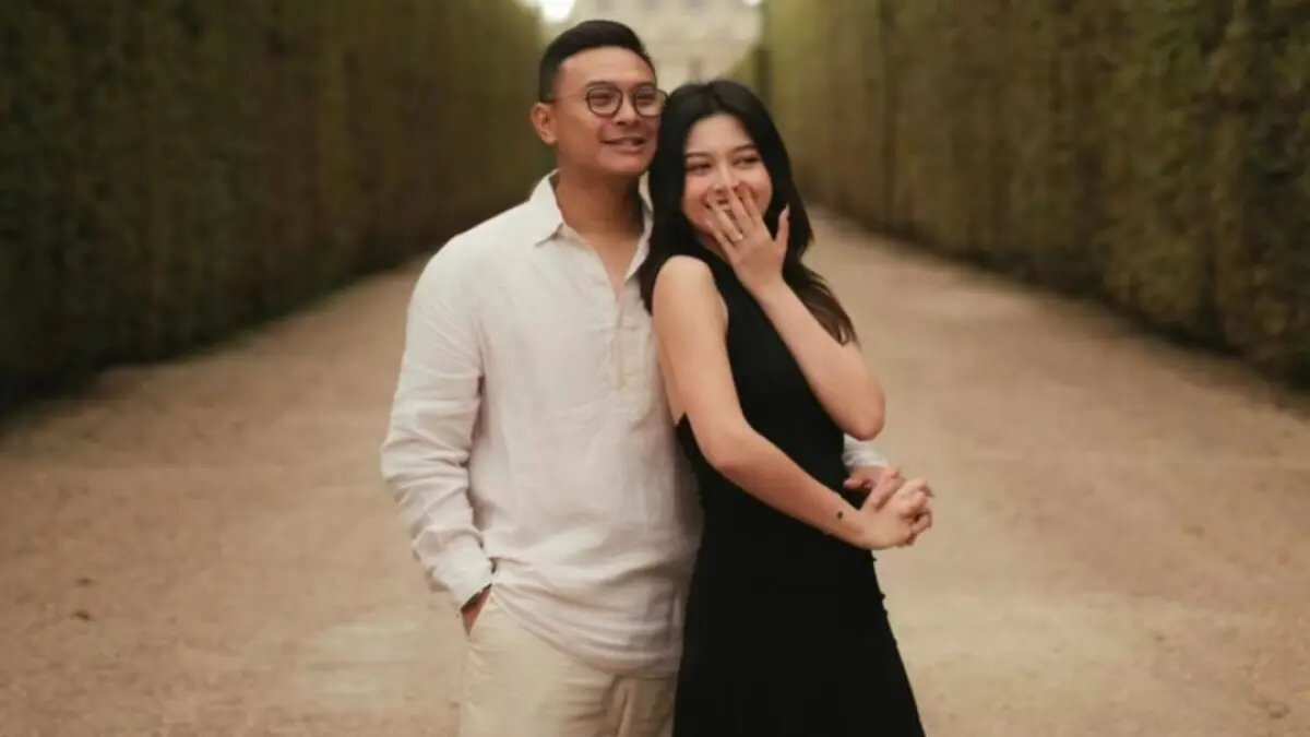 Kebahagiaan Yoriko Angeline Setelah Dilamar Aldio Oekon di Istana Versailles