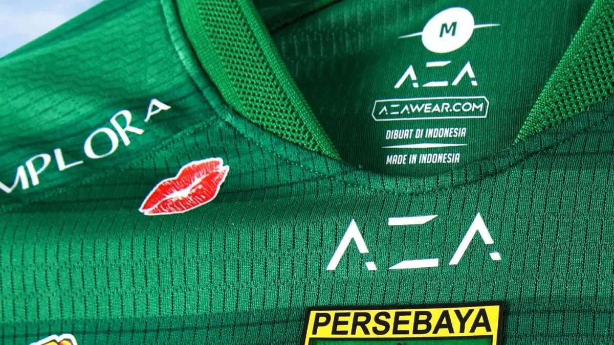 Jersey Persebaya Surabaya dan Symbol Perempuan dalam Sepak Bola