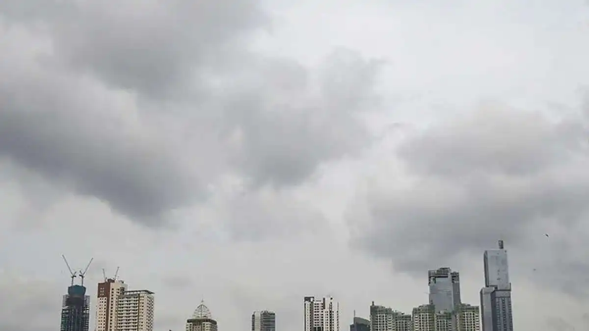 Prakiraan Cuaca Sabtu Ini: Berawan di Kota-Kota Besar Indonesia