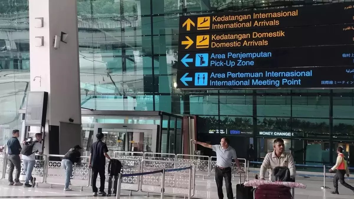 Bandara Soetta Kembali Beroperasi Setelah Penutupan Akibat Abu Vulkanik