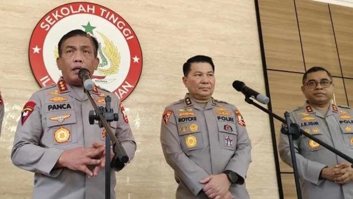 Pertemuan Tiga Jenderal Polri: Jejak Karier dan Komitmen Pencegahan Karhutla Pertemuan Tiga Jenderal Polri: Jejak Karier dan Komitmen Pencegahan Karhutla