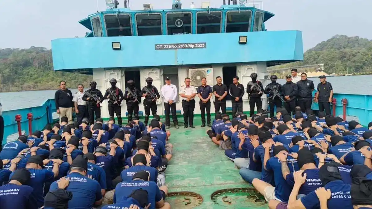Pemindahan 123 Narapidana ke Nusakambangan Pemindahan 123 Narapidana ke Nusakambangan