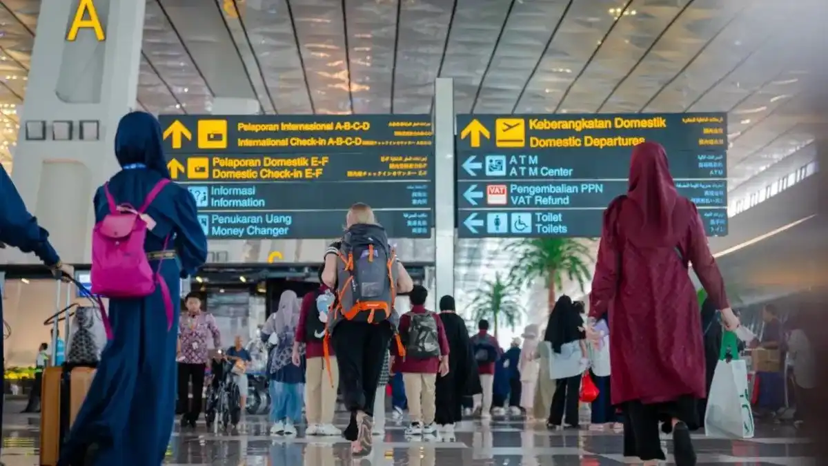 Bandara Kembali Beroperasi Setelah Erupsi Gunung Anak Krakatau