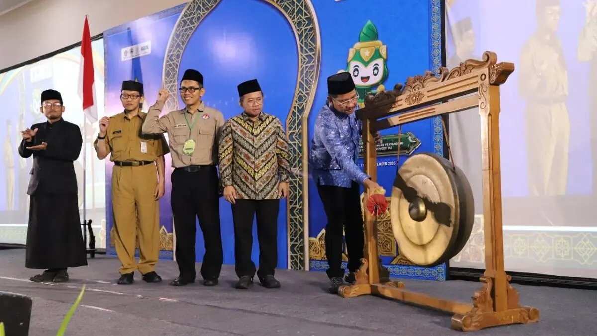 Pameran Tartil Al-Qur’an Pertama untuk Penyandang Disabilitas Tuli Pameran Tartil Al-Qur’an Pertama untuk Penyandang Disabilitas Tuli