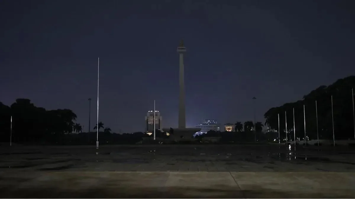 Penghematan Energi Melalui Aksi Pemadaman Lampu di Jakarta