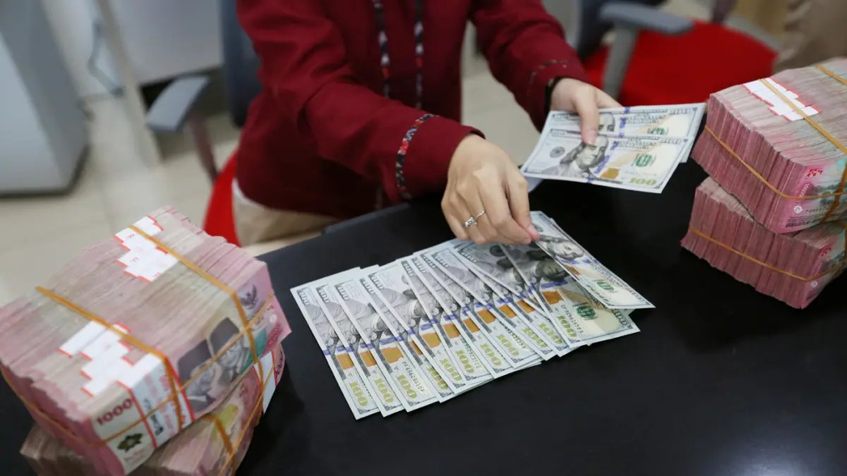 Analisis Pergerakan Nilai Tukar Rupiah di Tengah Ketidakpastian Global Analisis Pergerakan Nilai Tukar Rupiah di Tengah Ketidakpastian Global