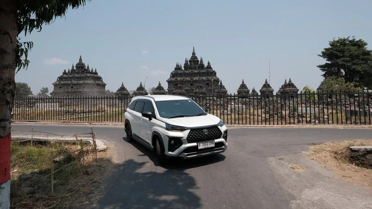 Berkeliling dengan Toyota Veloz Hybrid: Efisiensi BBM yang Mengagumkan