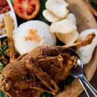 Temukan Kelezatan Nasi Bebek Legendaris Surabaya
