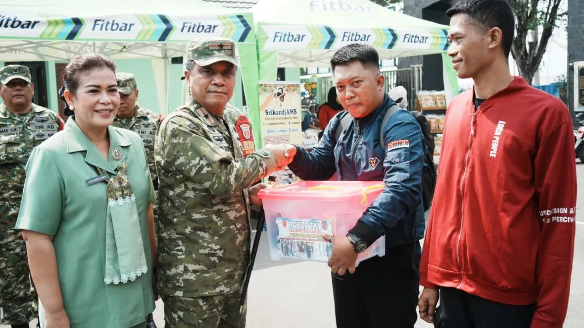 Wujud Kepedulian Rakyat, Danrem 091/ASN Buka Bazar HUT Ke-81 TNI di Kodim 0901/Smd