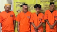 Tersangka Amin berperan mengamati situasi di sekitar lokasi saat aksi berlangsung dan membantu memindahkan barang curian ke dalam kendaraan