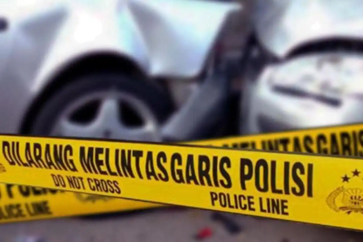 Dua Penumpang Becak Motor Tewas Terlindas Truk Kontainer di Daan Mogot
