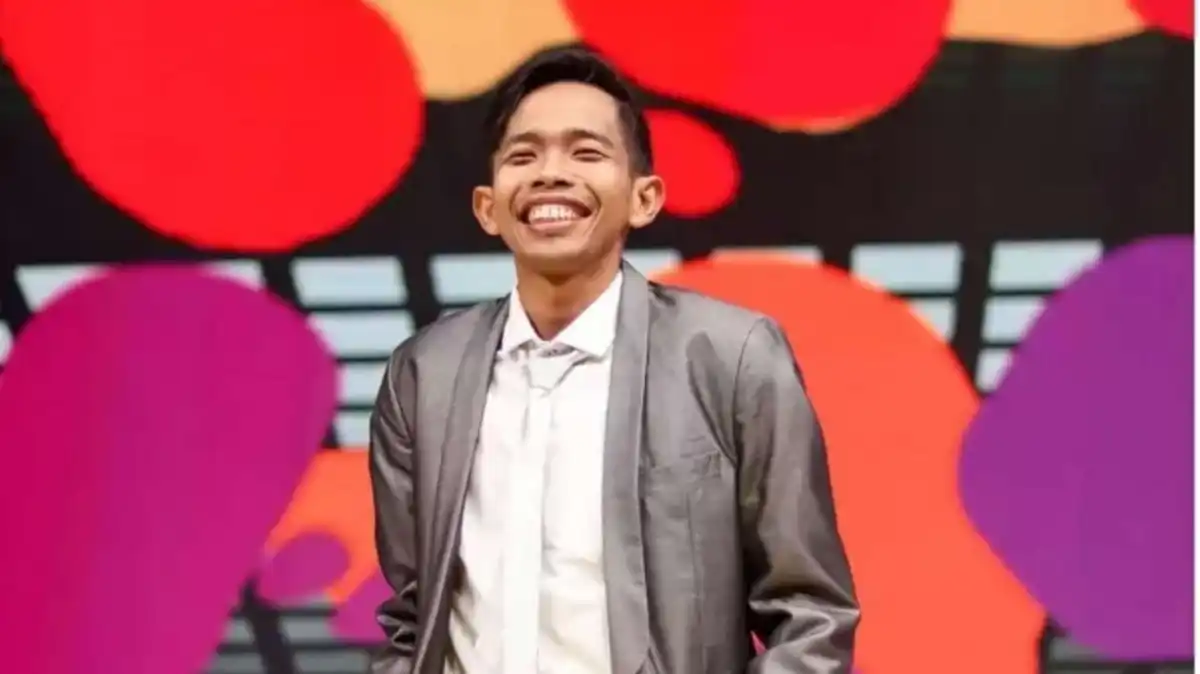 Dede Sunandar Tak Sadarkan Diri dalam Laga Tinju di Jambi, Vicky Prasetyo Hentikan Pertandingan