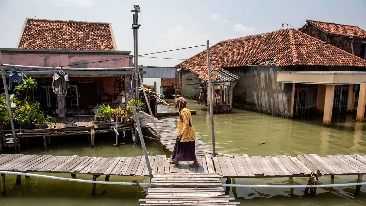 Menutup Kebutuhan Dana Iklim Indonesia Menuju Target Emisi 2035