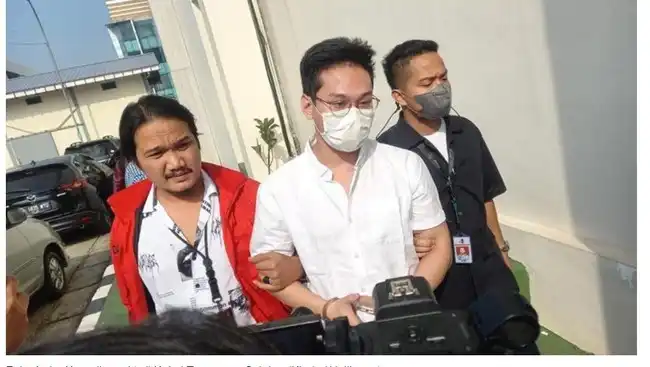 Evaluasi Pembebasan Bersyarat Indra Kenz Setelah Temuan Fasilitas di Lapas Cibinong Evaluasi Pembebasan Bersyarat Indra Kenz Setelah Temuan Fasilitas di Lapas Cibinong