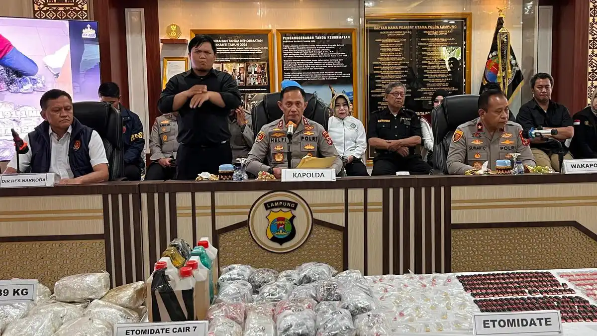 Polda Lampung Bongkar 89 Kilogram Sabu di Bakauheni, Diduga Disiapkan untuk Tahun Baru 2027 Polda Lampung Bongkar 89 Kilogram Sabu di Bakauheni, Diduga Disiapkan untuk Tahun Baru 2027