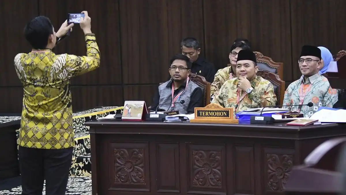 Laporan Etik terhadap KPU dan Bawaslu Menyoroti PKPU Pencalonan Gibran