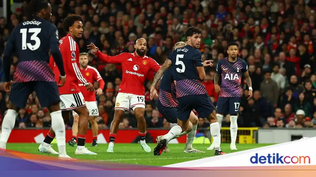 MU Vs Tottenham: Setan Merah Ditahan 10 Pemain Spurs 1-1 MU Vs Tottenham: Setan Merah Ditahan 10 Pemain Spurs 1-1