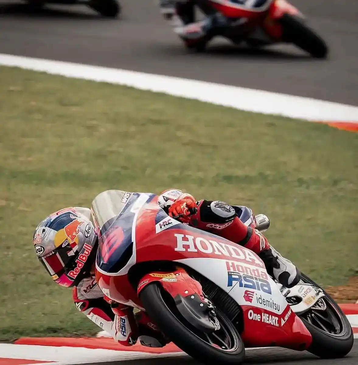 Veda Ega Sambut Dukungan Suporter Jelang Moto3 GP Indonesia 2026