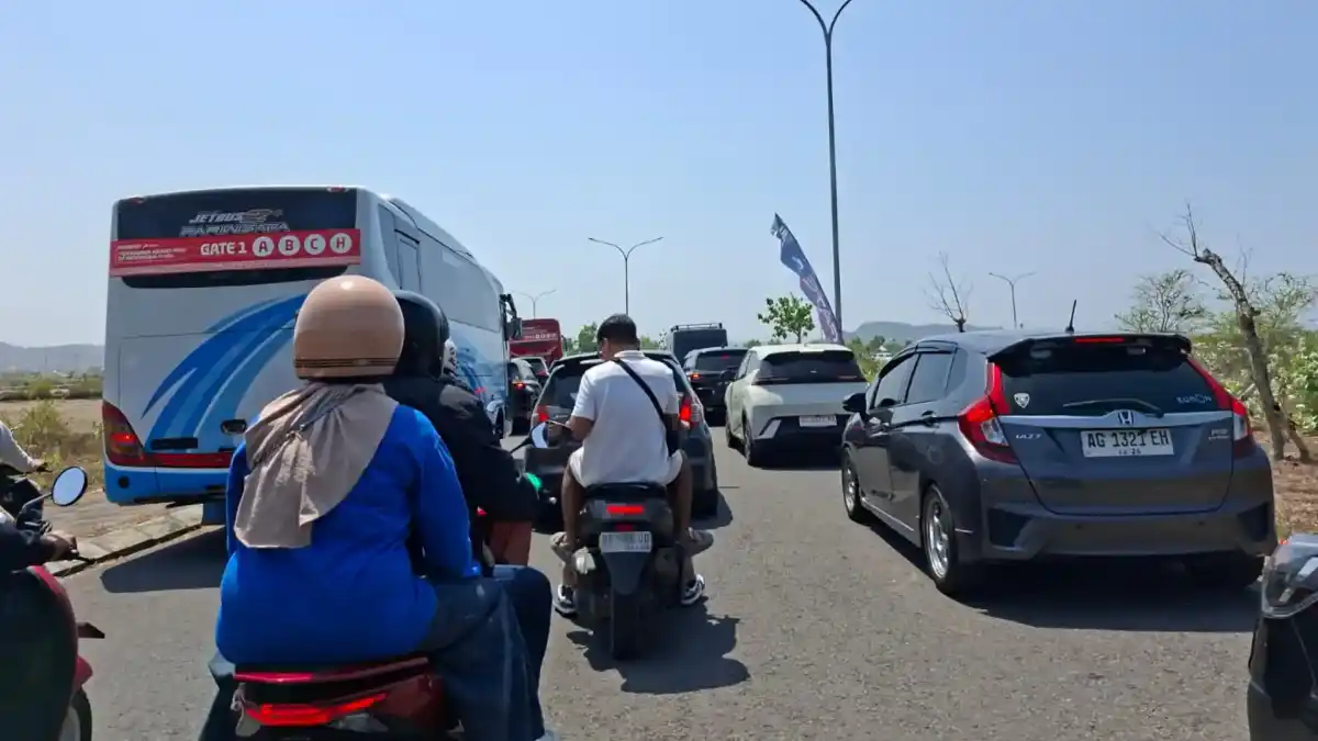 Hari Ketiga MotoGP Mandalika, Ribuan Penonton Mulai Memadati Akses Sirkuit