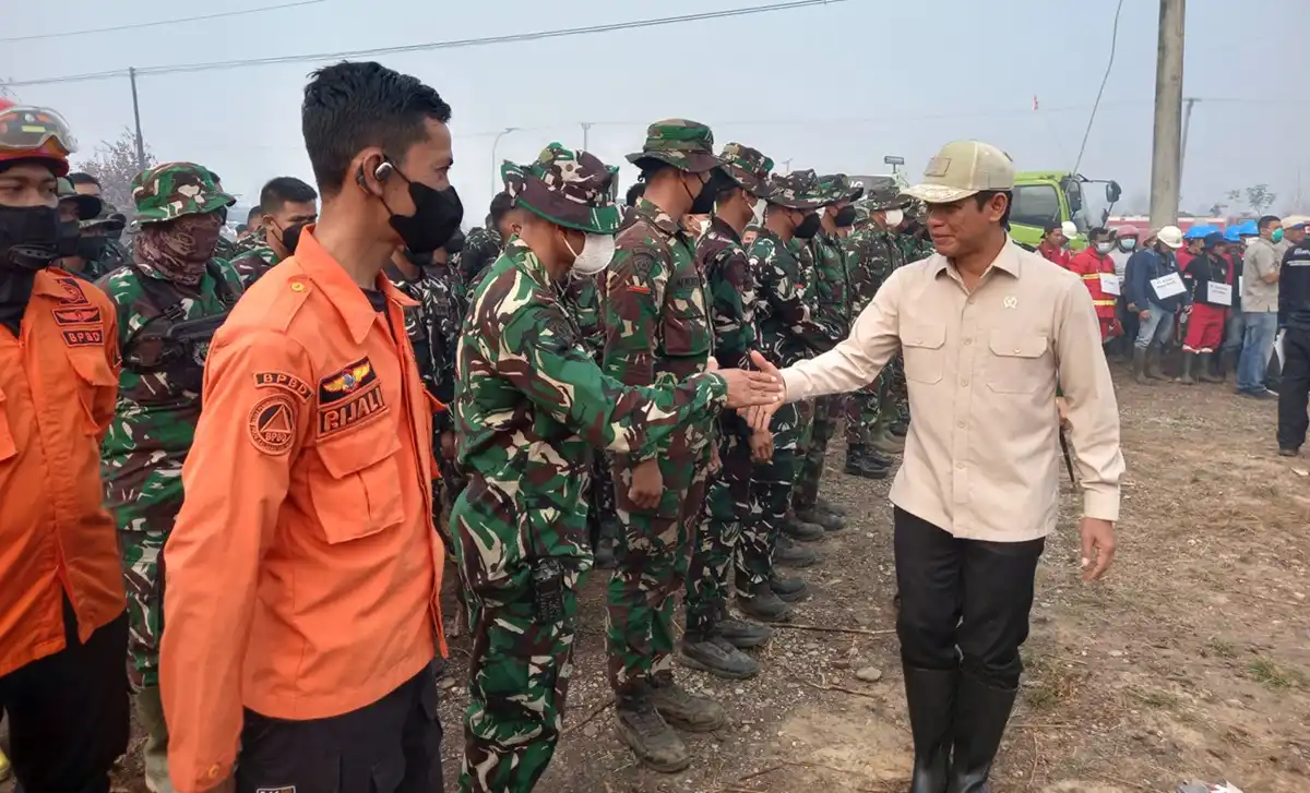 Relawan dan Korporasi Dikerahkan Padamkan Kebakaran Lahan Gambut Sumber Utama Kabut Asap Kalsel