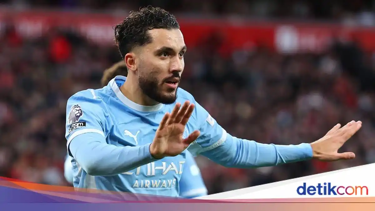 Rayan Cherki Tampil Gemilang saat Manchester City Menaklukkan Liverpool 3-0
