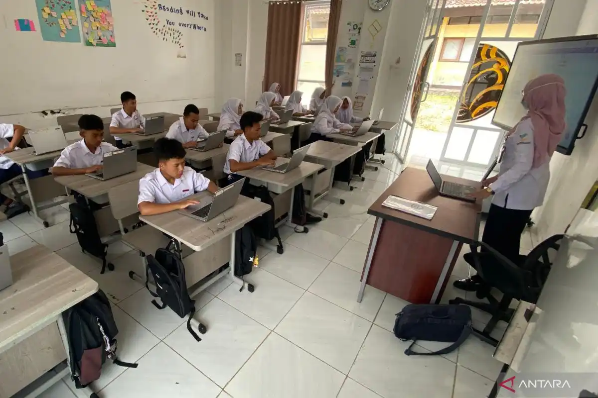 Sekolah Rakyat Garut Bekali Siswa dengan Keterampilan Teknologi Digital