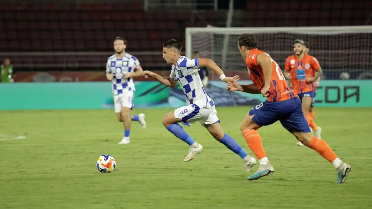 Velizar Popov Soroti Kekuatan Persib Menjelang Pertarungan ACL 2