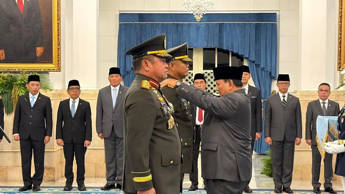 Prabowo Lantik Maruli sebagai Wakil Panglima TNI dan Tandyo sebagai KSAD Prabowo Lantik Maruli sebagai Wakil Panglima TNI dan Tandyo sebagai KSAD