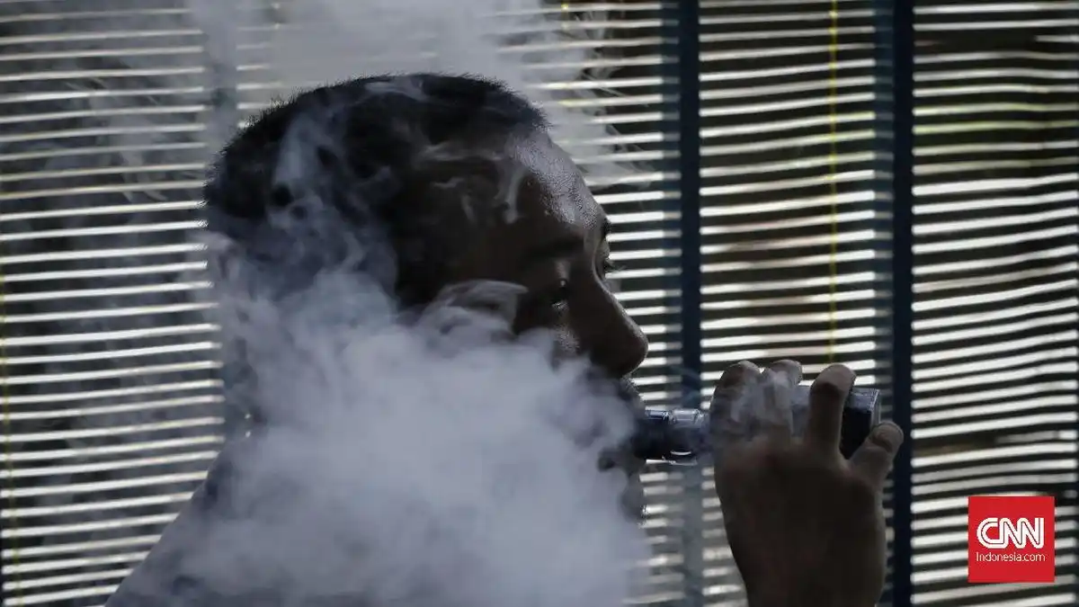 Kapolri Minta MUI Pusat Kaji Fatwa tentang Larangan Vape
