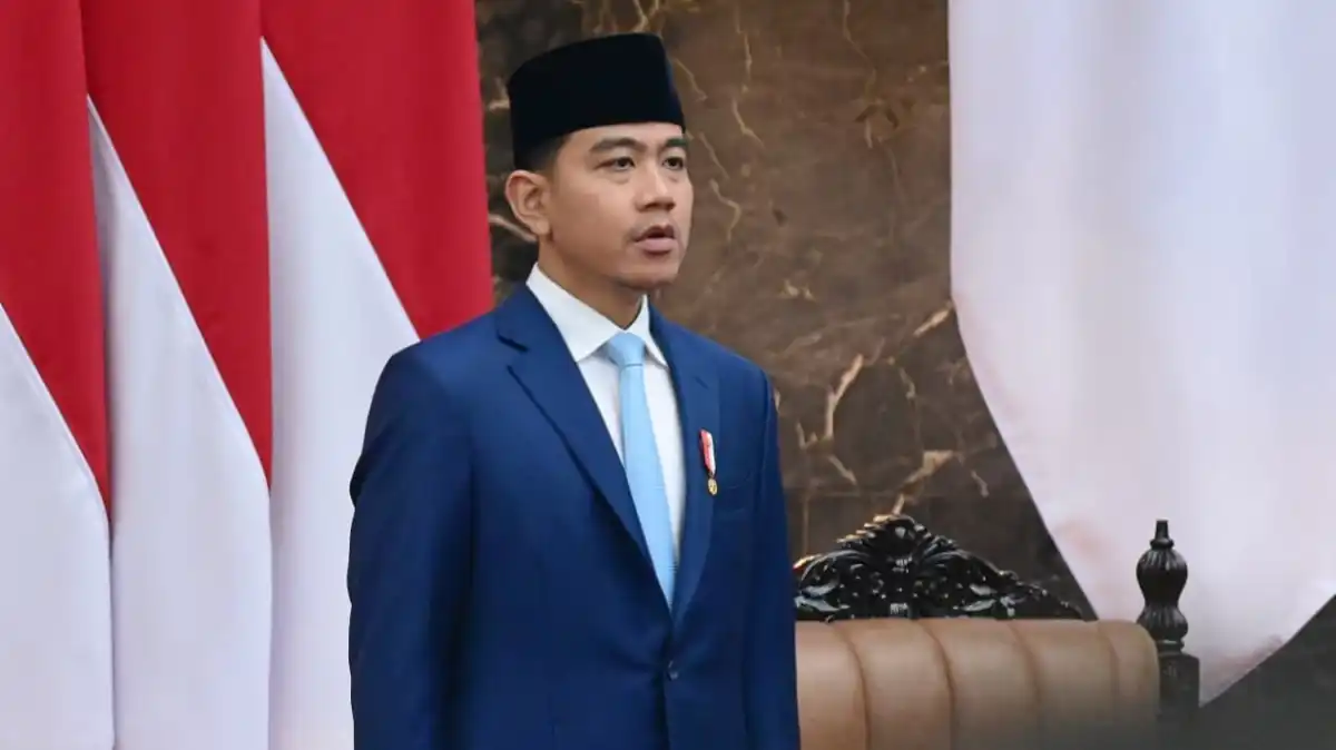 Khozinudin Minta PDIP Buka Pembahasan Pemakzulan Gibran di DPR