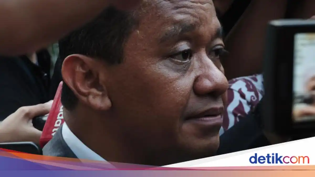 Antrean BBM di Sejumlah Wilayah, Bahlil Soroti Distribusi dan Penyalahgunaan Solar Subsidi
