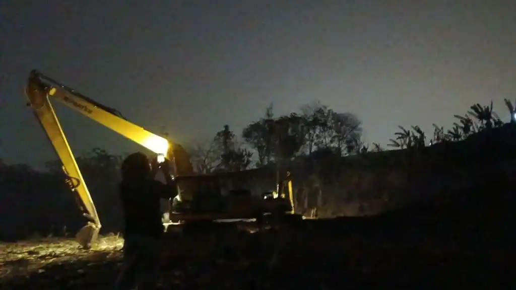 Api di Permukaan Area TPA Cipeucang Padam dalam Waktu Kurang dari Satu Jam