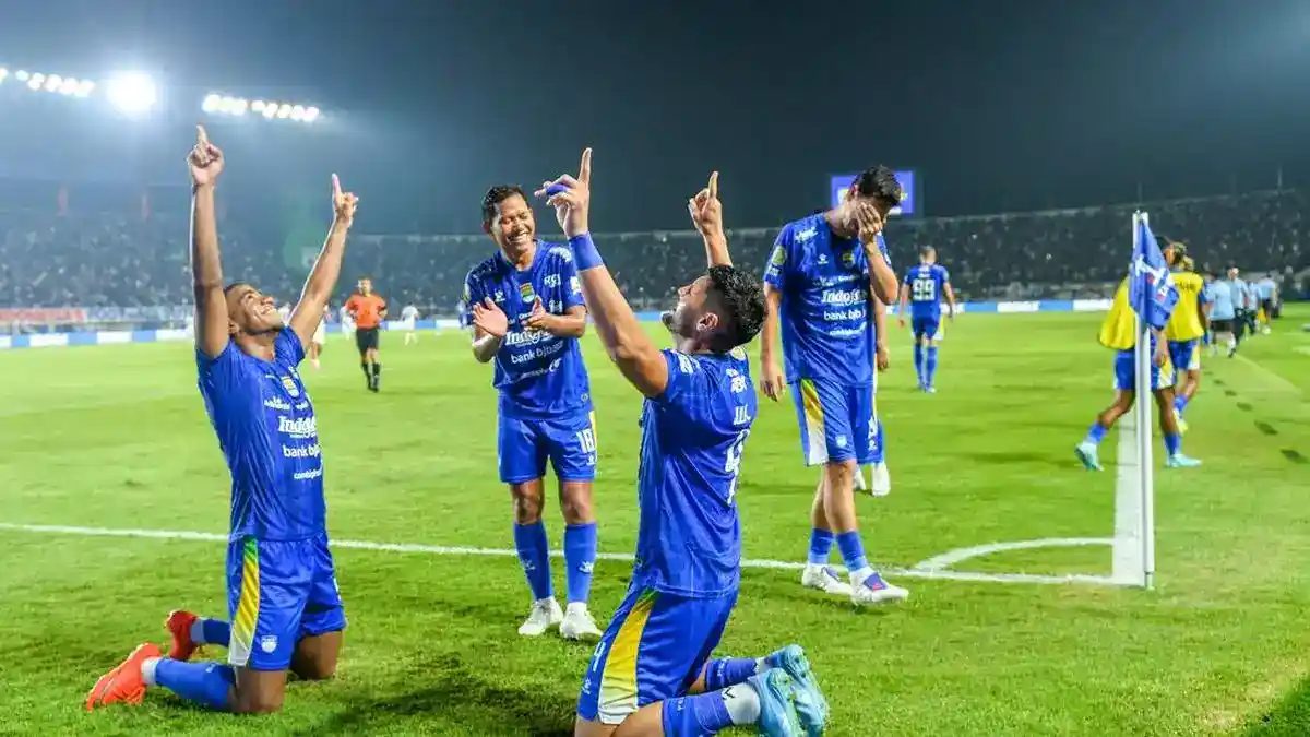 Persib dan Borneo FC Awali Kompetisi Asia dengan Hasil Positif