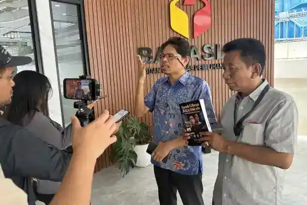 Bonatua Laporkan KPU dan Gibran ke Bawaslu dengan Bukti Kalender Akademik UTS Insearch