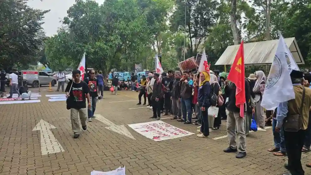 Ratusan Mahasiswa UI Bersiap ke Bundaran HI, Karhutla Jadi Sorotan
