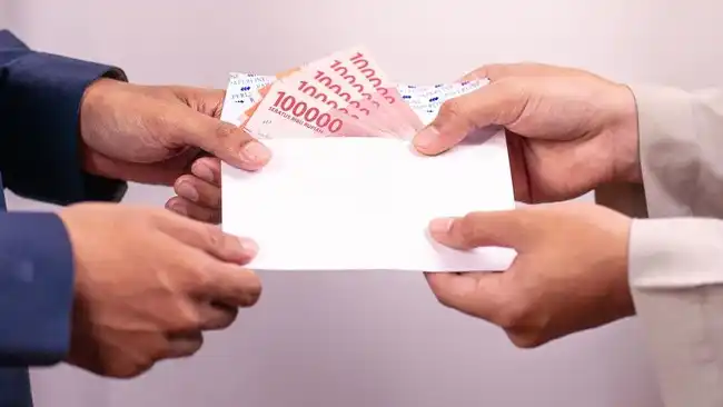Rupiah Dibuka Melemah Tipis saat Pasar Menimbang Data AS dan Sikap BI