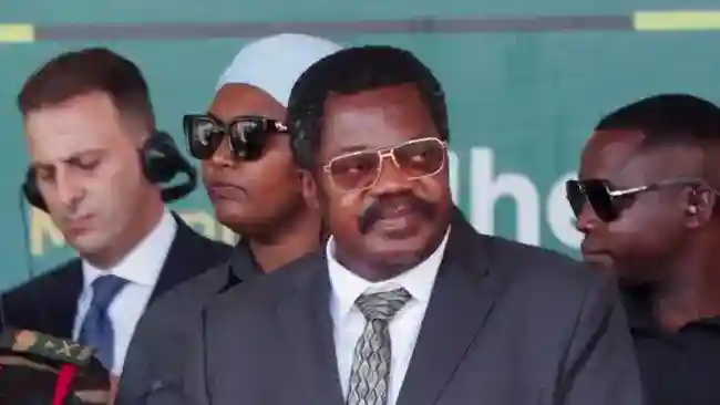 Pengunduran Diri Wakil Presiden Tanzania di Tengah Ketegangan dengan Presiden