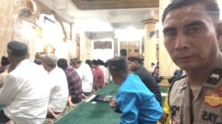 Bhabinkamtibmas Kelurahan Sukamulya Laksanakan Tarawih Keliling di Masjid Jami Al Ikhlas